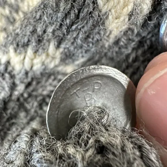 Vintage Unbranded Fair Isle Wool Knit Cardigan Women’s Medium Gray Beige Sweater - Picture 11 of 16